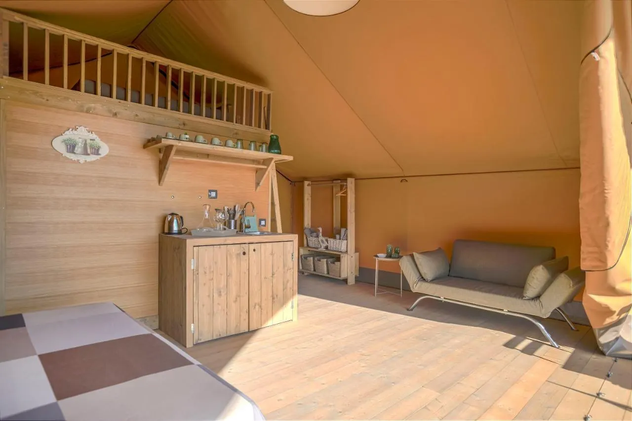 Glamping Debbiare Hotel Riparbella