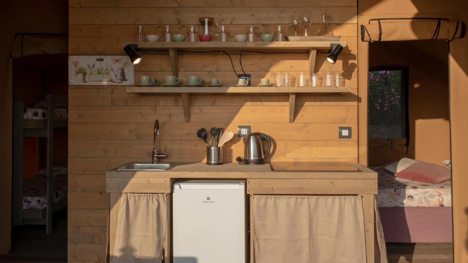 Glamping Debbiare Hotel Riparbella Luxury tent
