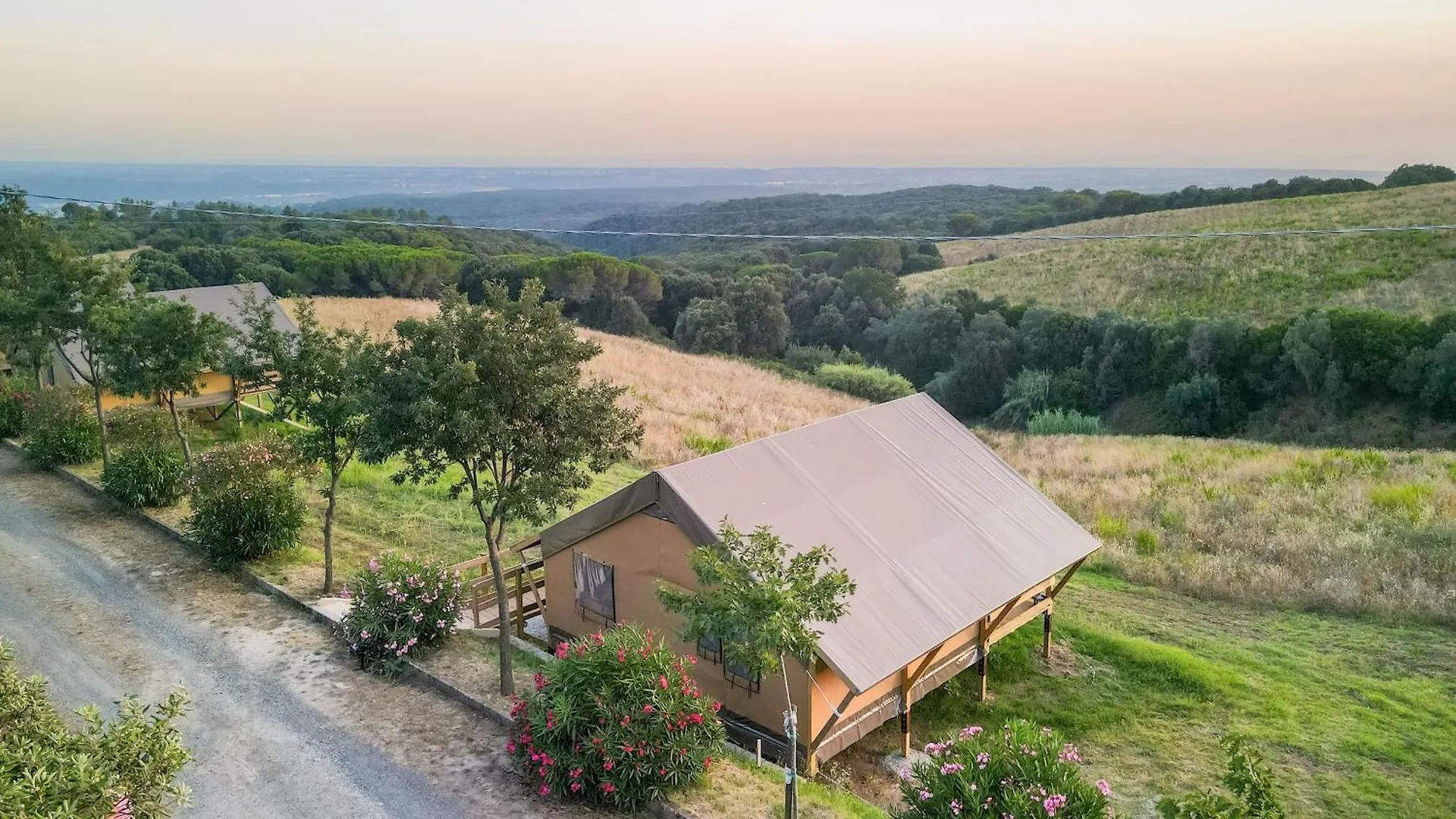 Luxury tent Glamping Debbiare Hotel Riparbella Italy