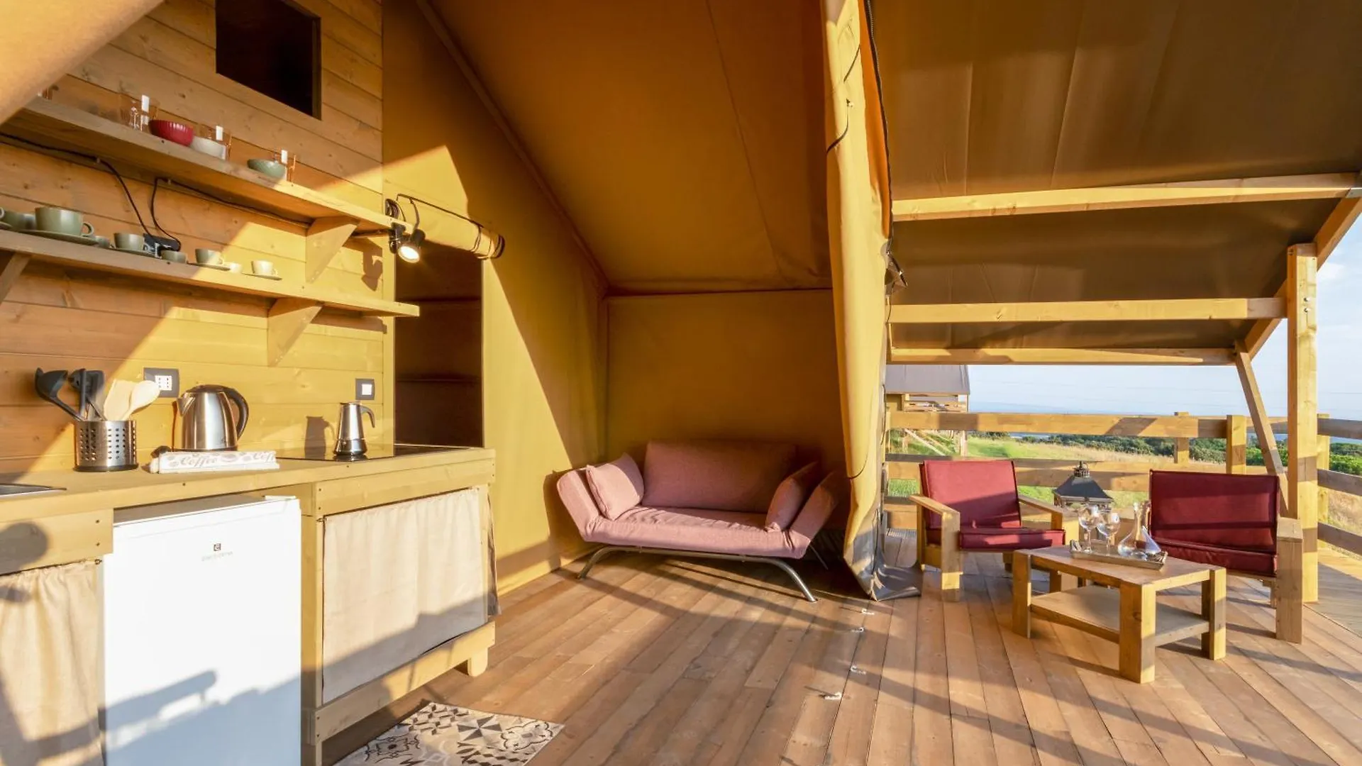Glamping Debbiare Hotel Riparbella Luxury tent